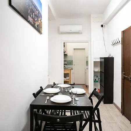 Houseingenoacenter Parking Genua