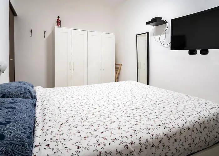 Houseingenoacenter Parking * Janov