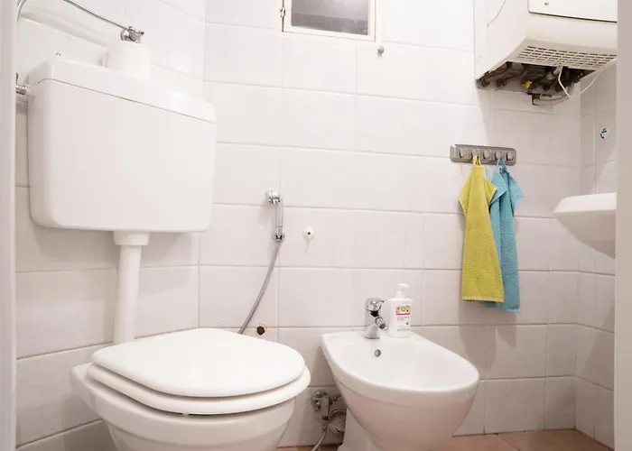 Houseingenoacenter Parking * Janov